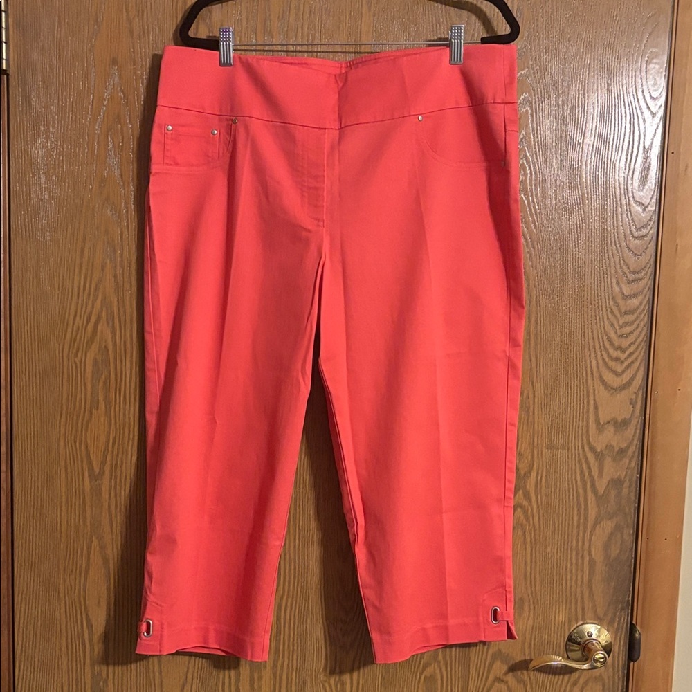 Ruby Rd. NWT Vibrant Coral Capris Size 16W